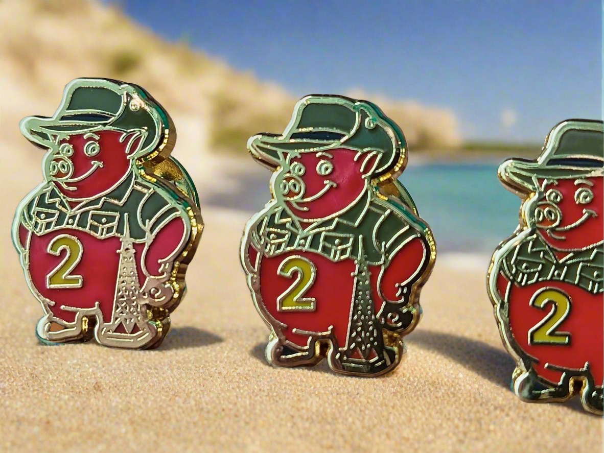2 SIGNAL REGIMENT – “2 PIG” HARD ENAMEL PIN