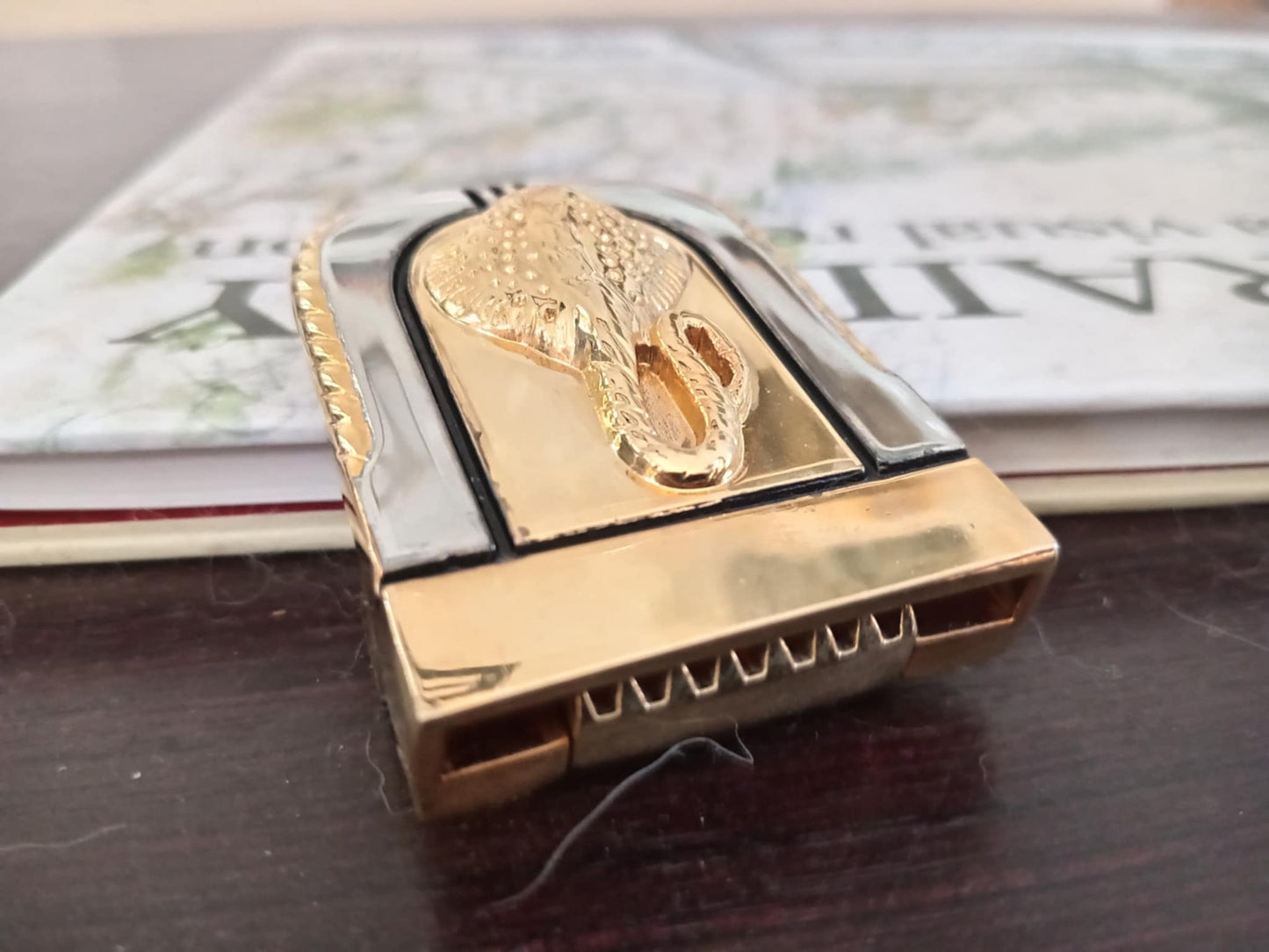 STINGRAY BELT BUCKLE – SOLID METAL, GOLD & SILVER FINISH